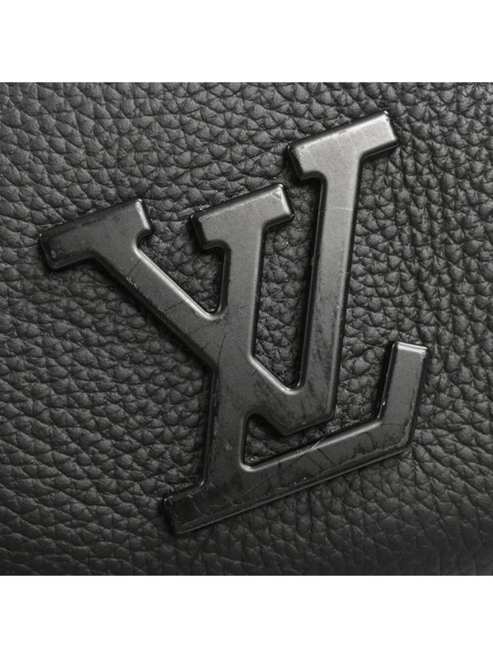 Louis Vuitton Tote Bag Takeoff